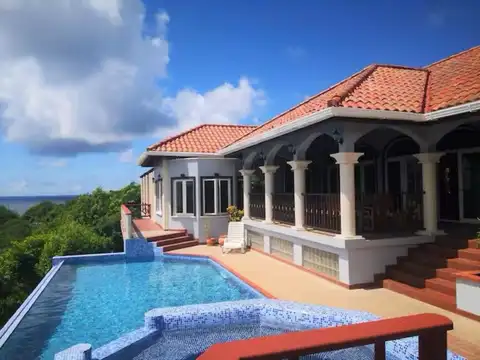 4-Bed Villa in Westerhall — villa for sale in St. David